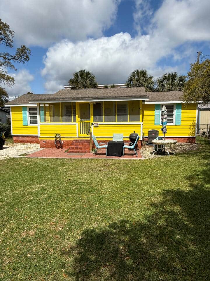 Sunflower Cottage, freshly painted!