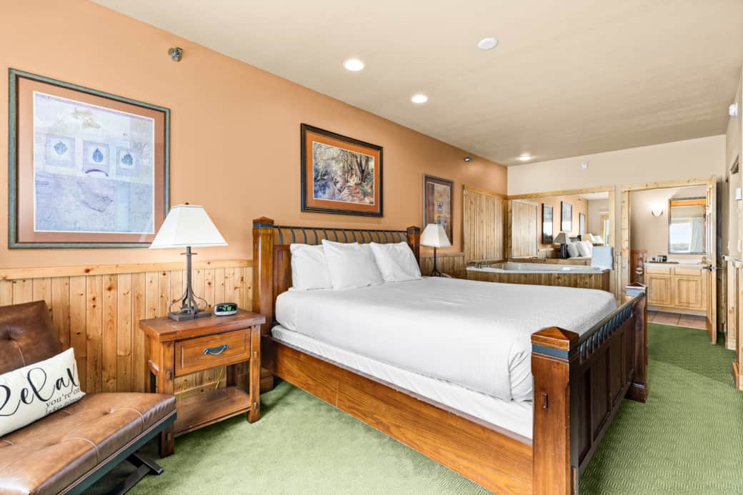 King Suite with Soaking tub
