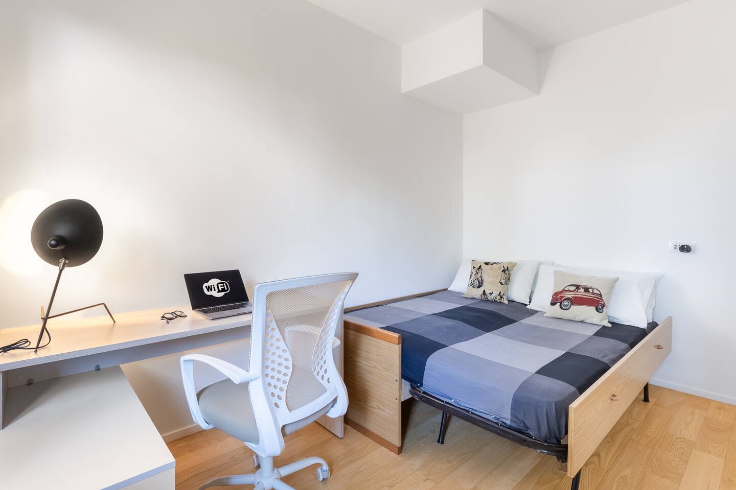 Area Studio utilizzabile anche come Terza Camera da Letto, grazie alla presenza di un comodo divano-letto a 2 piazze