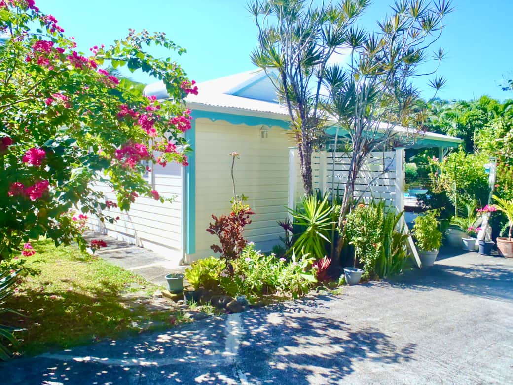 The entrance to the Areka villa
