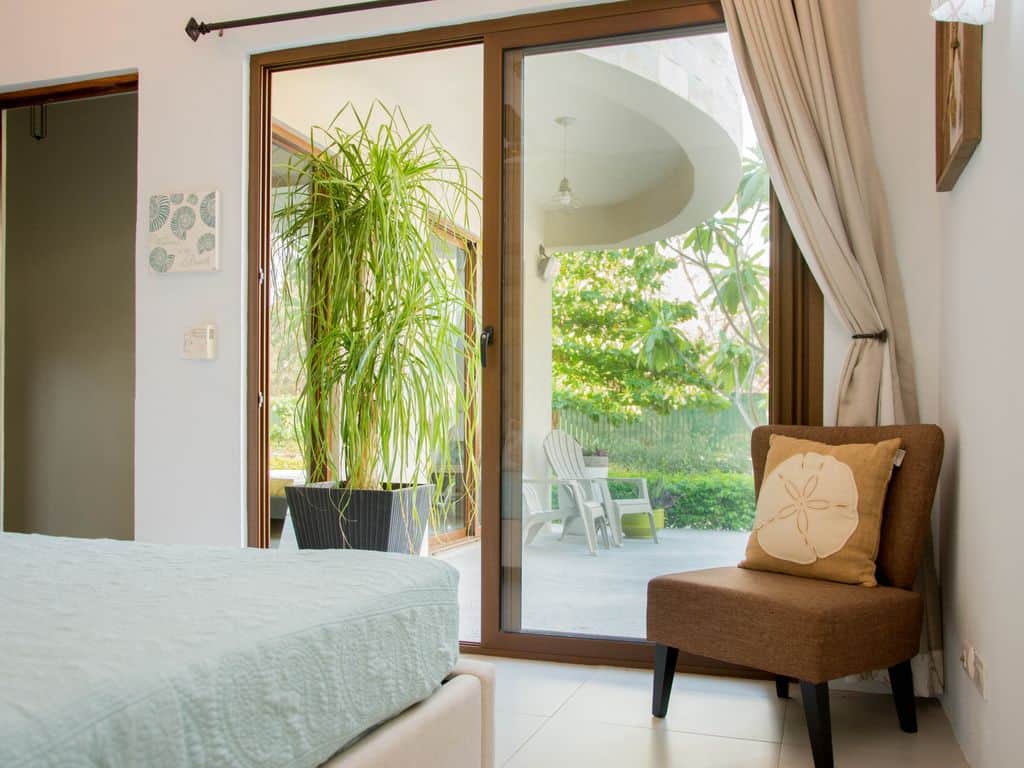 guest bedroom 3 patio entrance