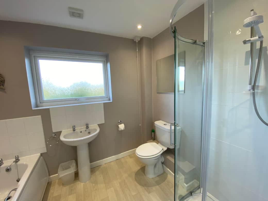 Main bathroom