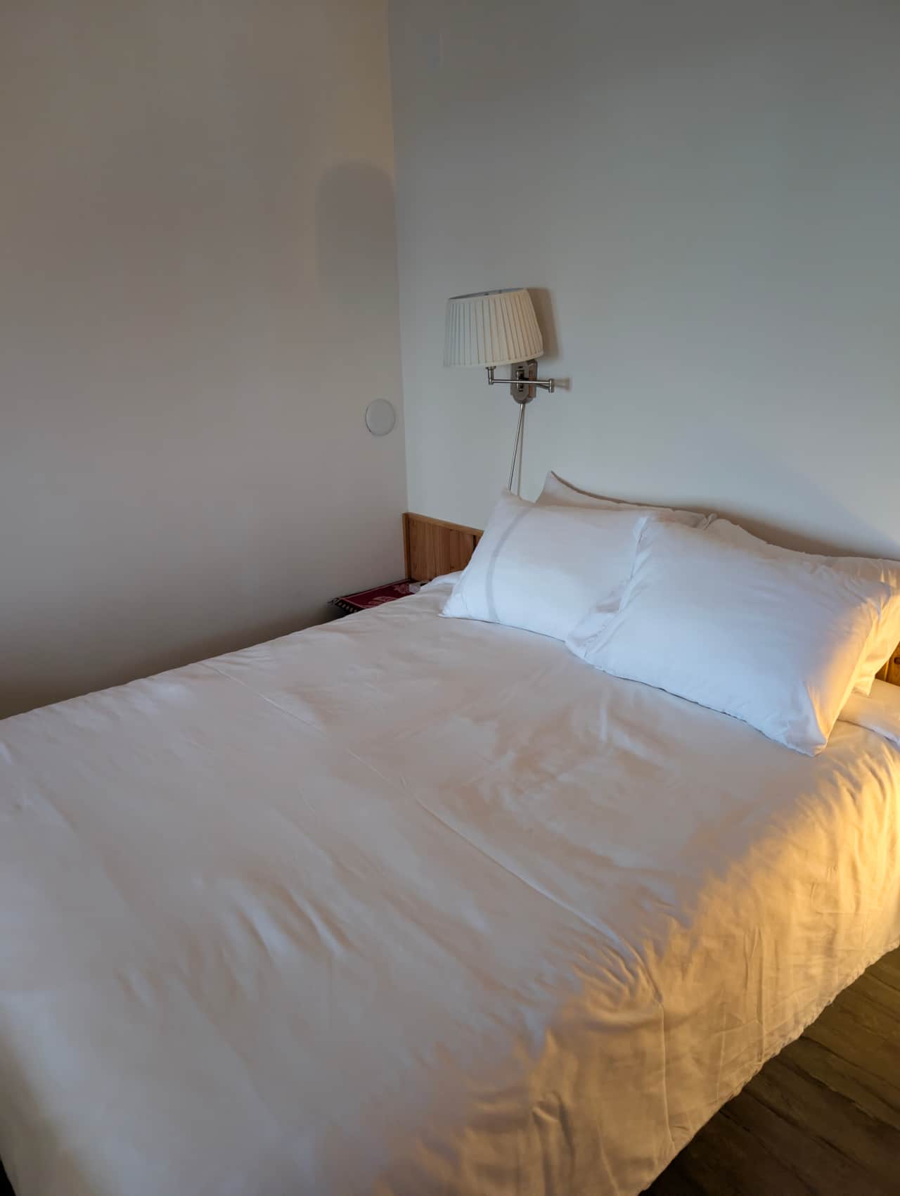 Bedroom - Cedar Suite | Serviced Apartment