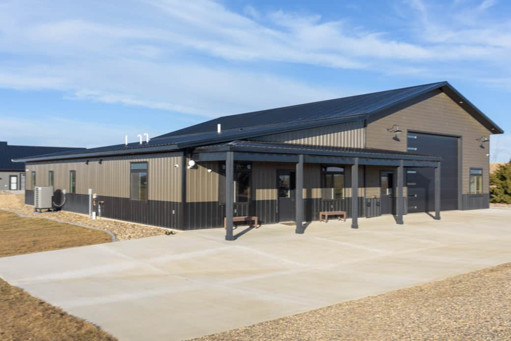 Bunkhouse Outside View Front