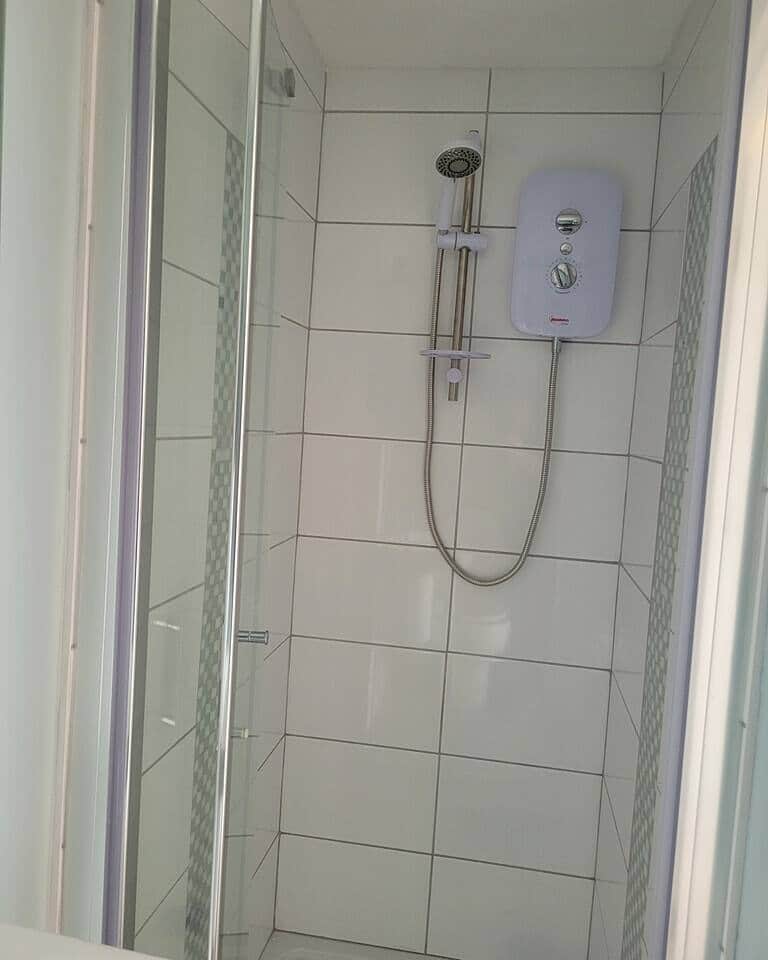 Shower in en suite