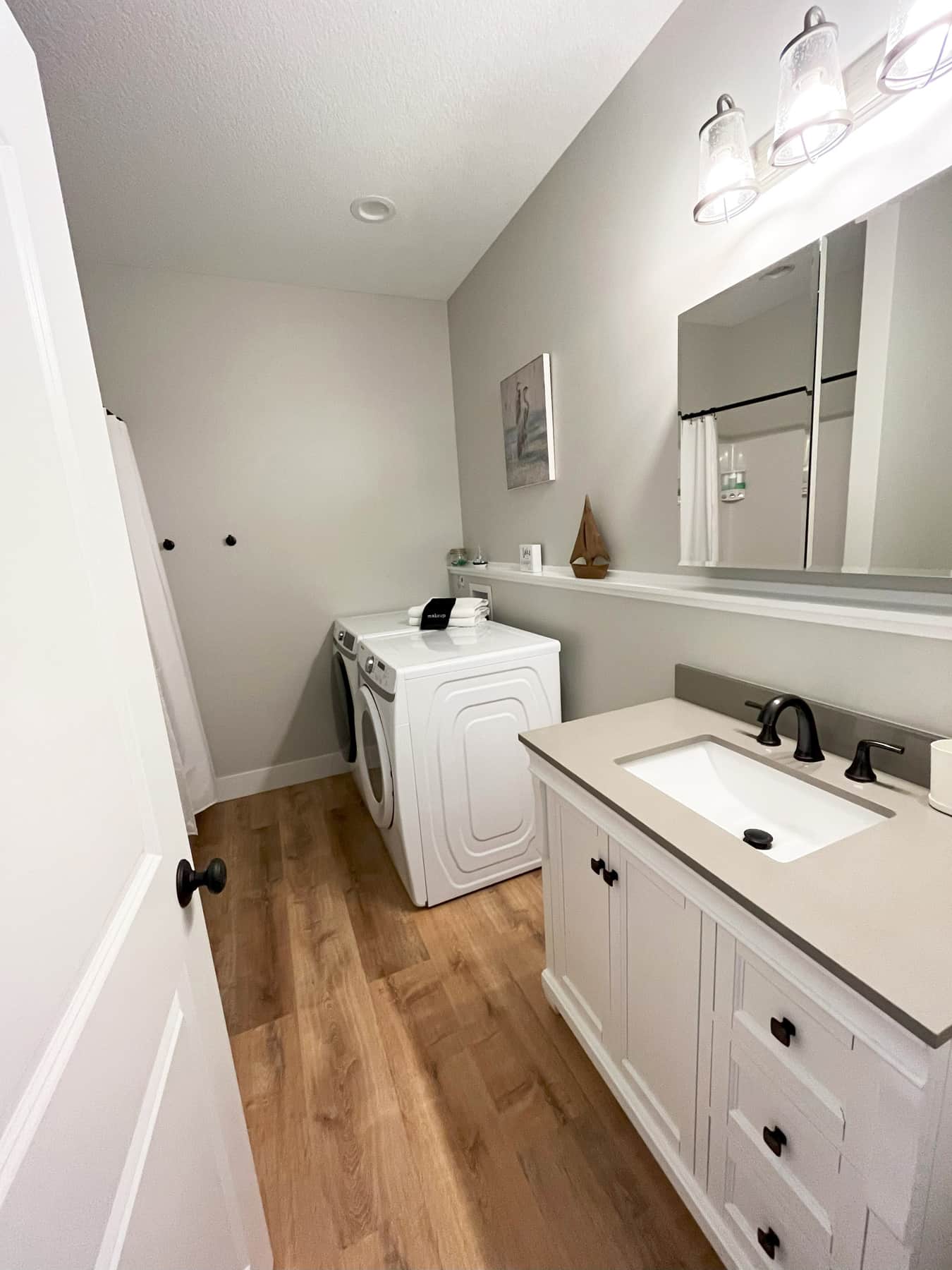 Home Hickory Hill Lake House