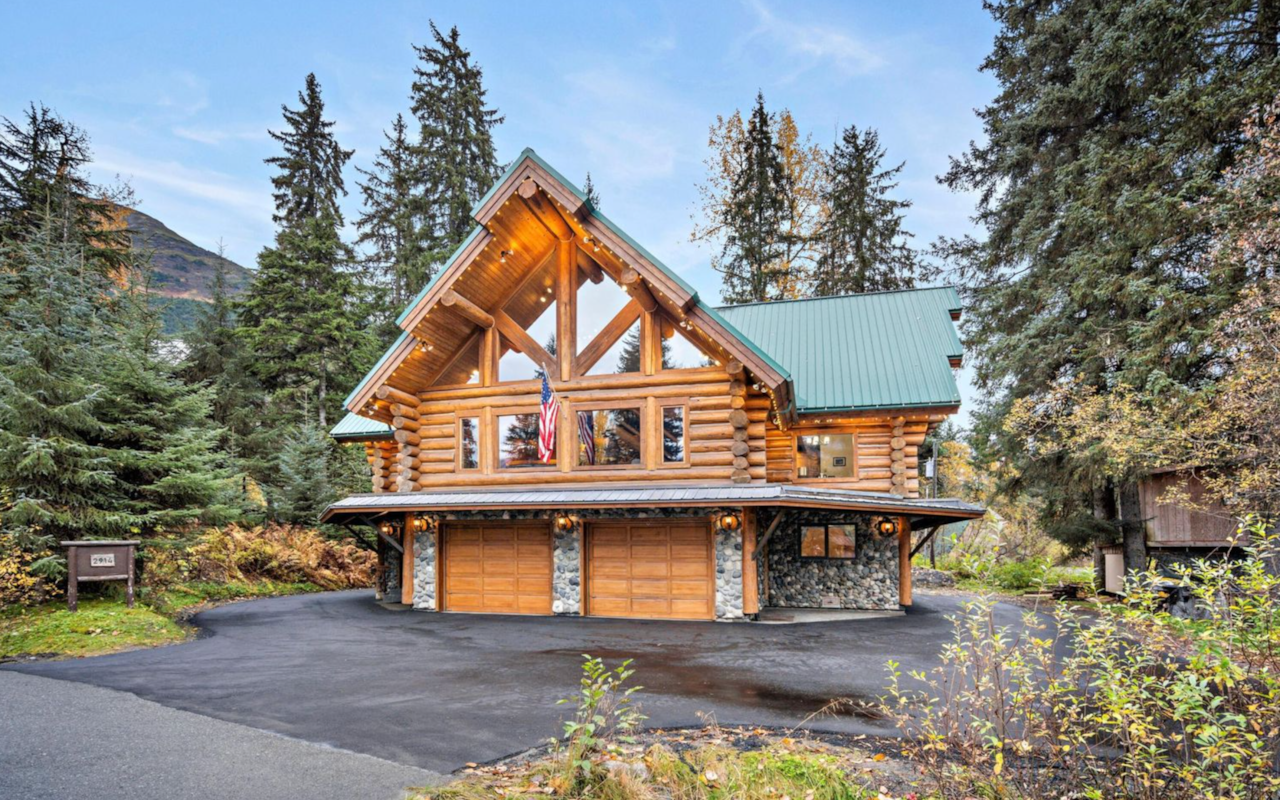 Misty Pines Lodge
