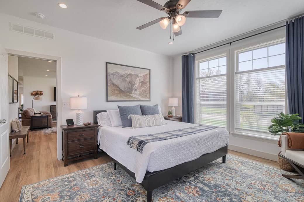 4 BR! Primary BR has King bed, solid furnishings, comfortable and serene space, vacation comfort! 4 BR! Primary BR has King bed, solid furnishings, comfortable and serene space, vacation comfort!