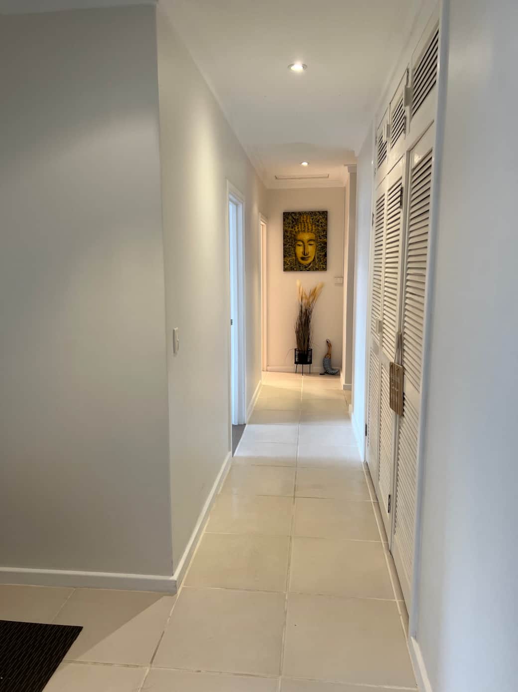 The Ducks Nest Ocean Retreat hallway entrance The Ducks Nest Ocean Retreat hallway entrance