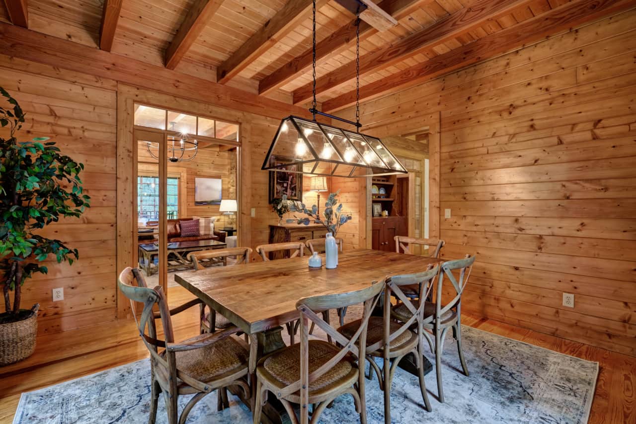 Comfortable Dining Room