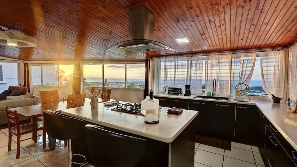 SUNSET VIEW IN A 3-STAR ACCOMMODATION