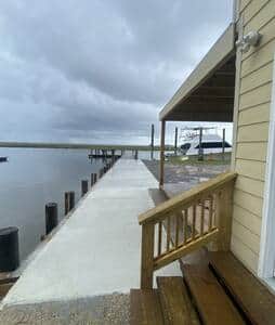 Marina sidewalk fishing pier