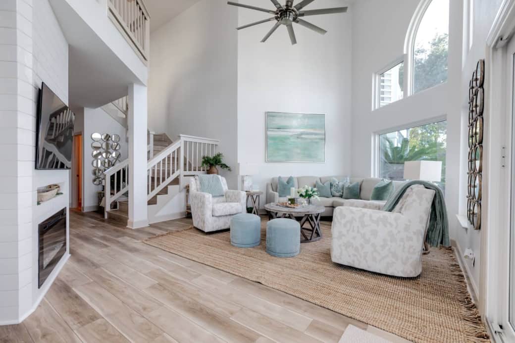 An open floor plan that is great for family gatherings. An open floor plan that is great for family gatherings.