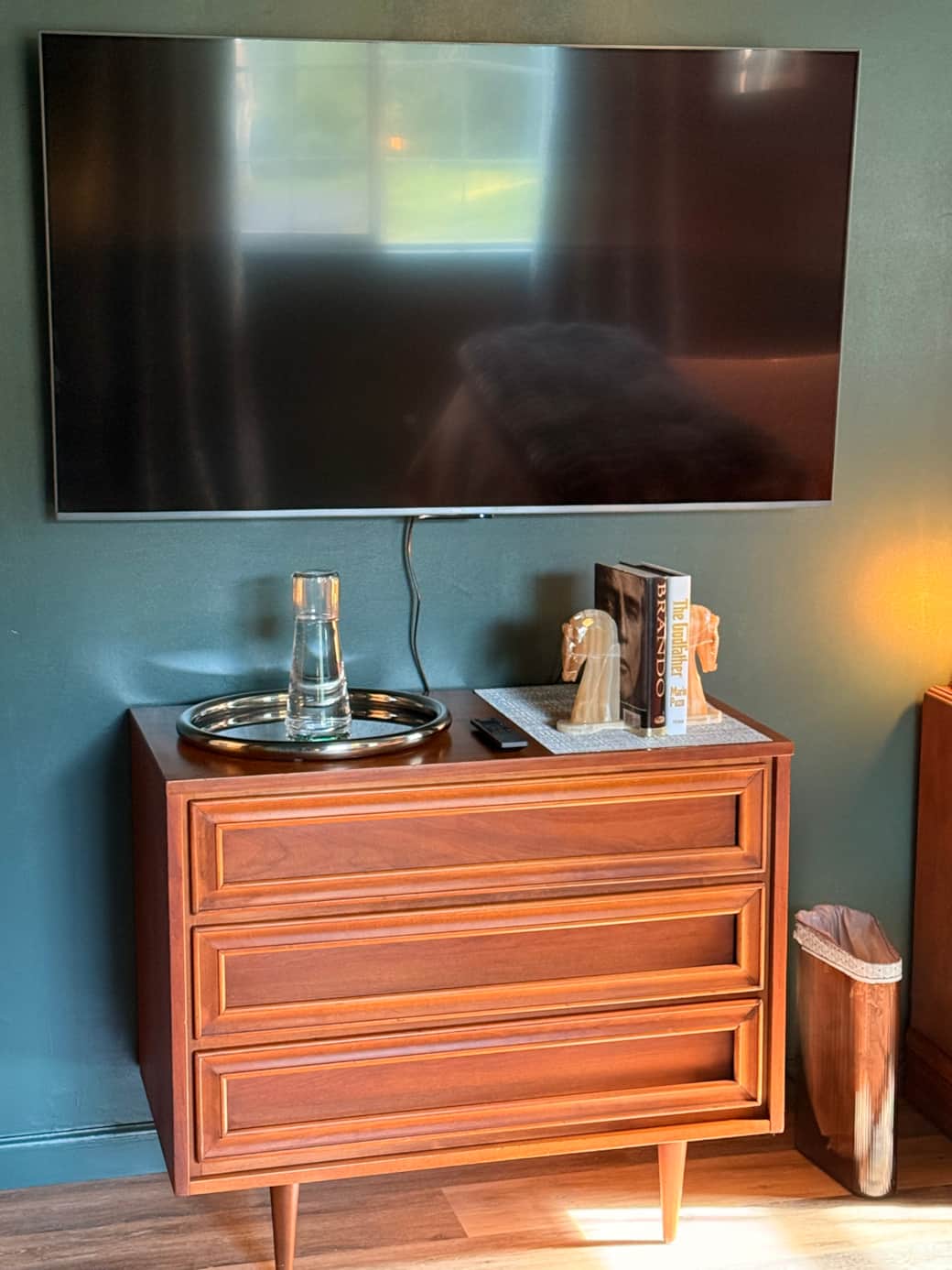 Brando King Room TV & Dresser Brando King Room TV & Dresser