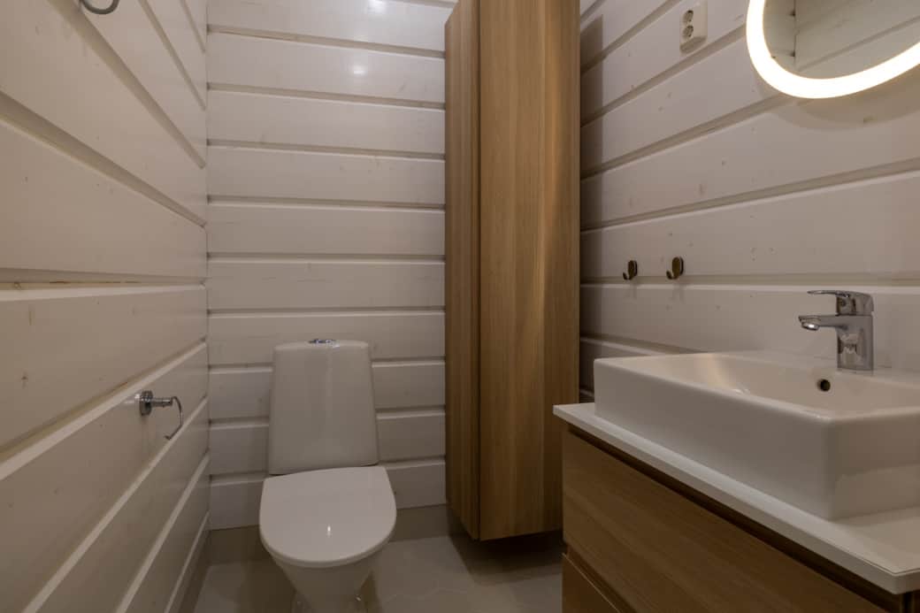 Toilet 1