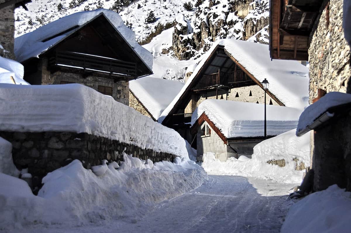 Le village de Ville Haute l'hiver
