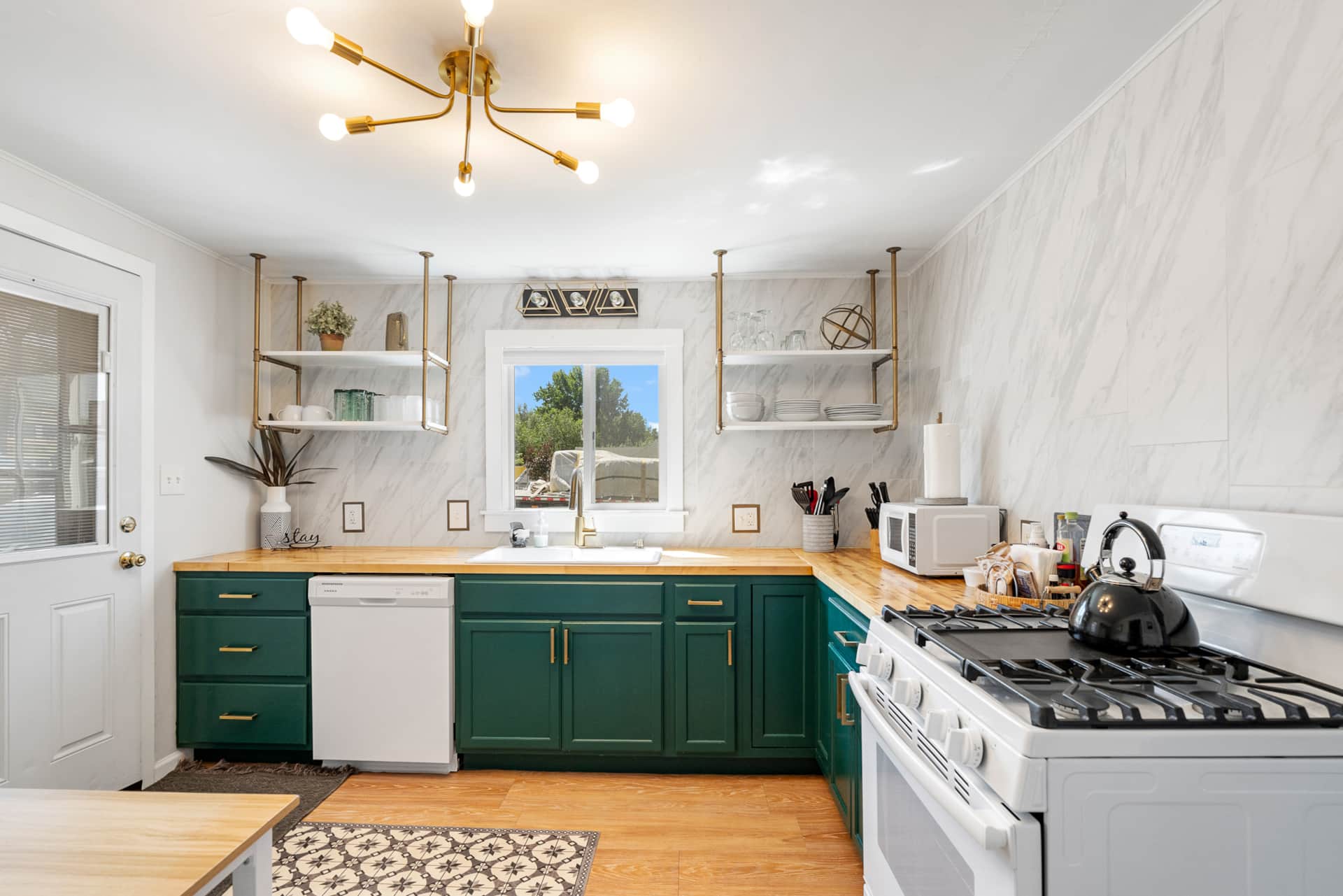 Emerald City Bungalow TV area