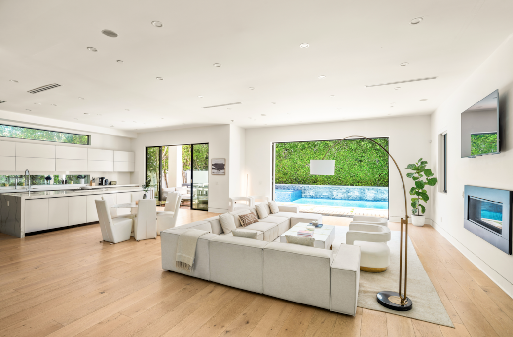 Screenshot 2025-10-31 at 12.39