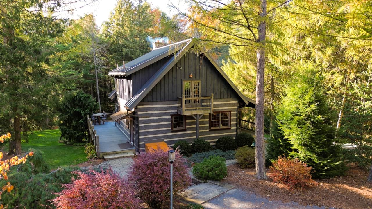 Ingleby Lodge Outside