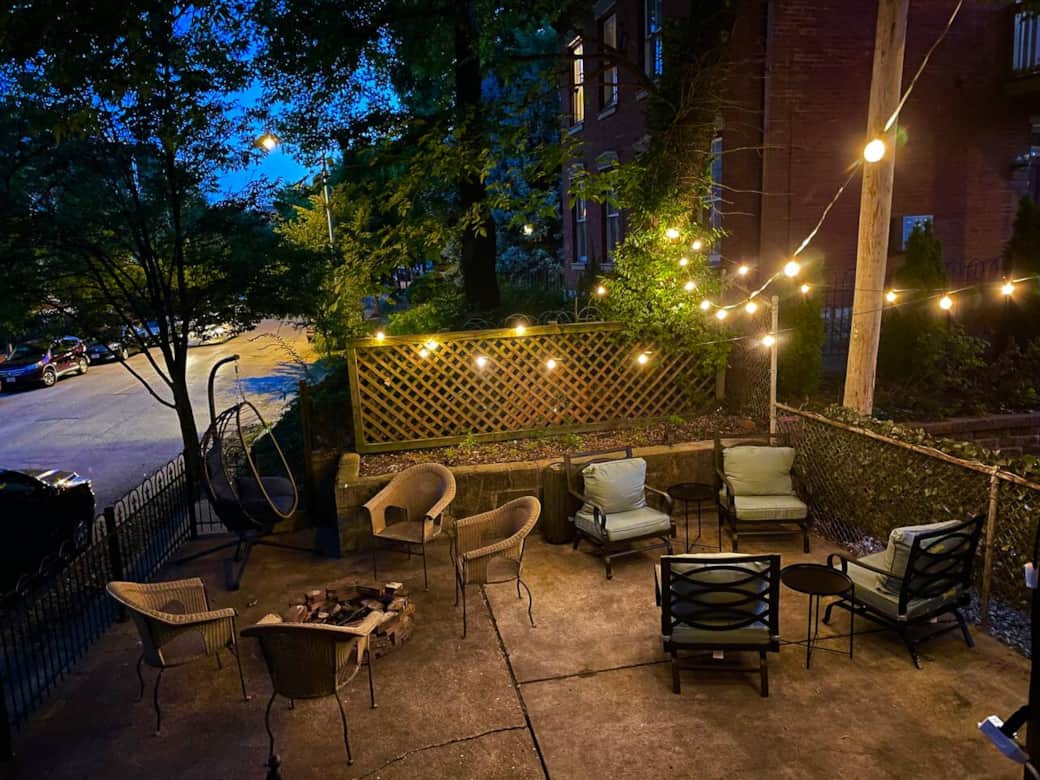 Imagine sitting out here after a full day in the city…elevated above street-level and blocks away from the bar revelers. You can relax and enjoy drinks & good conversation with your friends. 