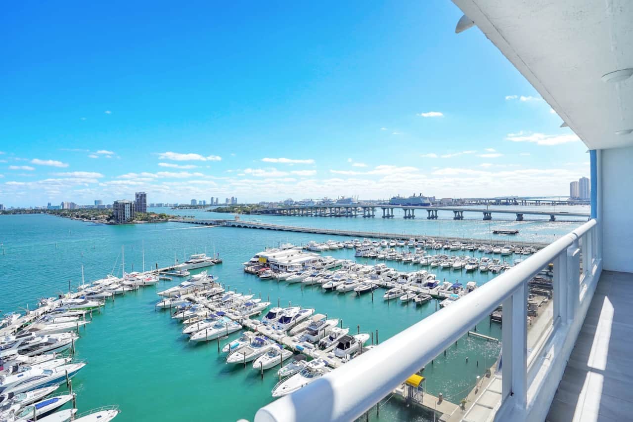 Bayfront Pearl! (2 bedroom condo) views from balcony