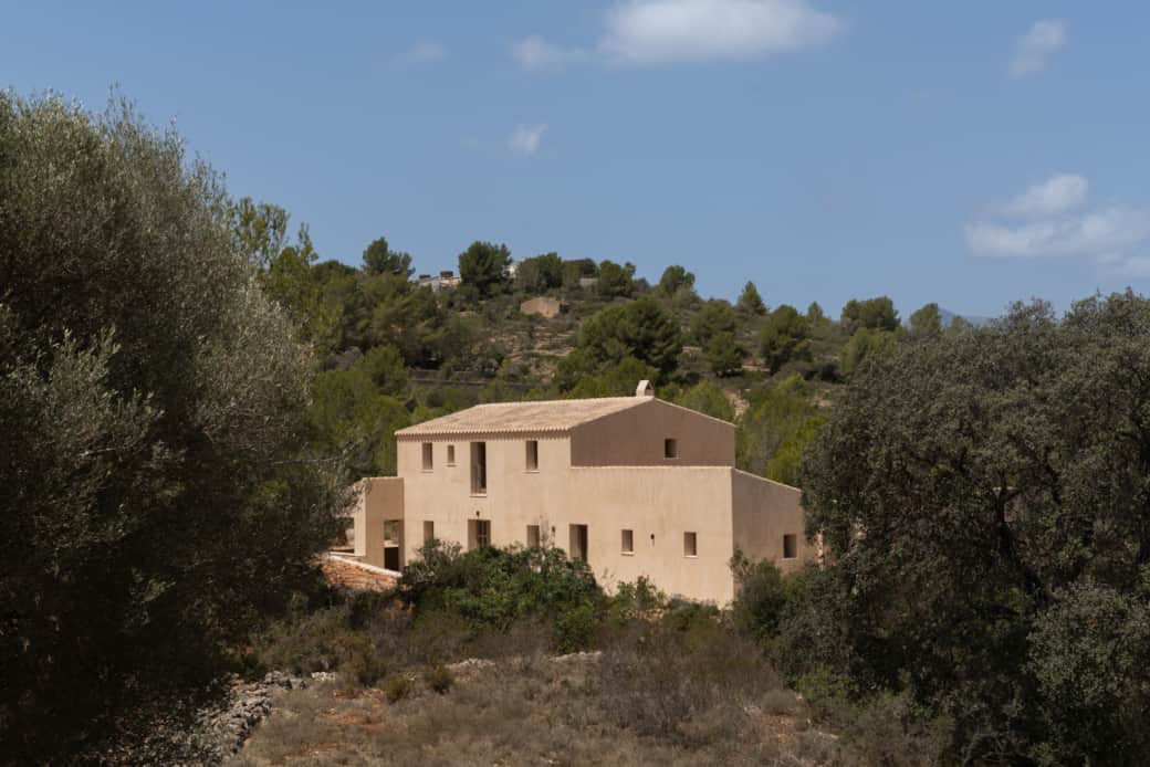 A traditional finca with the comfort of new build. Built under architecture nestled in nature.