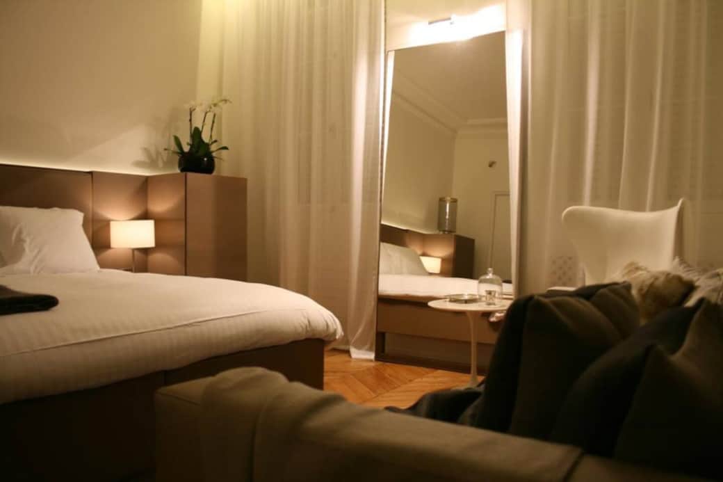 Charming Studio few Meters Away From Champs Elysee- 4