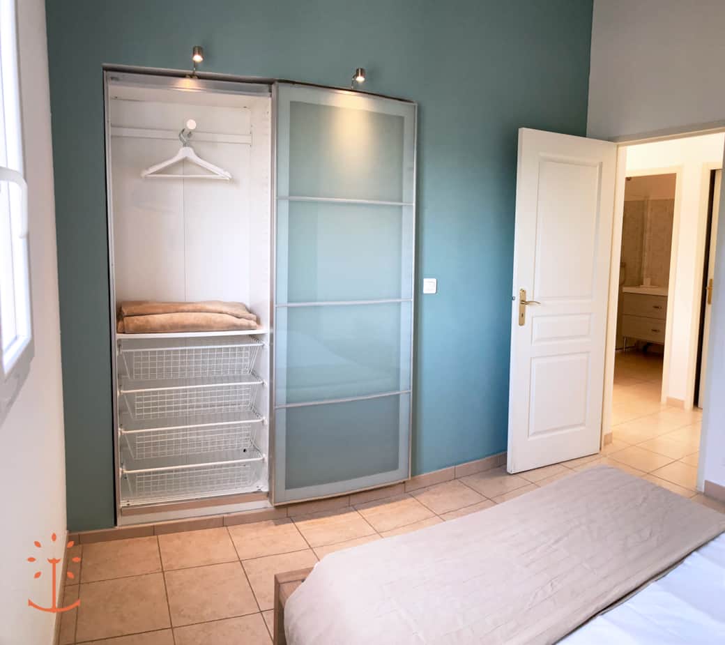 *Chambre côté dressing - Villa Indépendante vue mer - Résidence Ogliastrello OlmetoIMG_2071