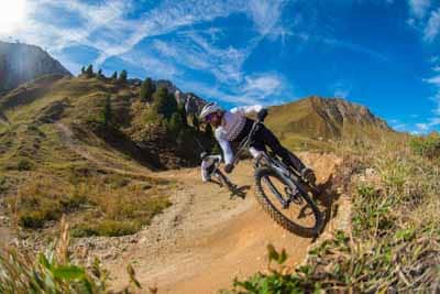 VTT de descente à la Plagne