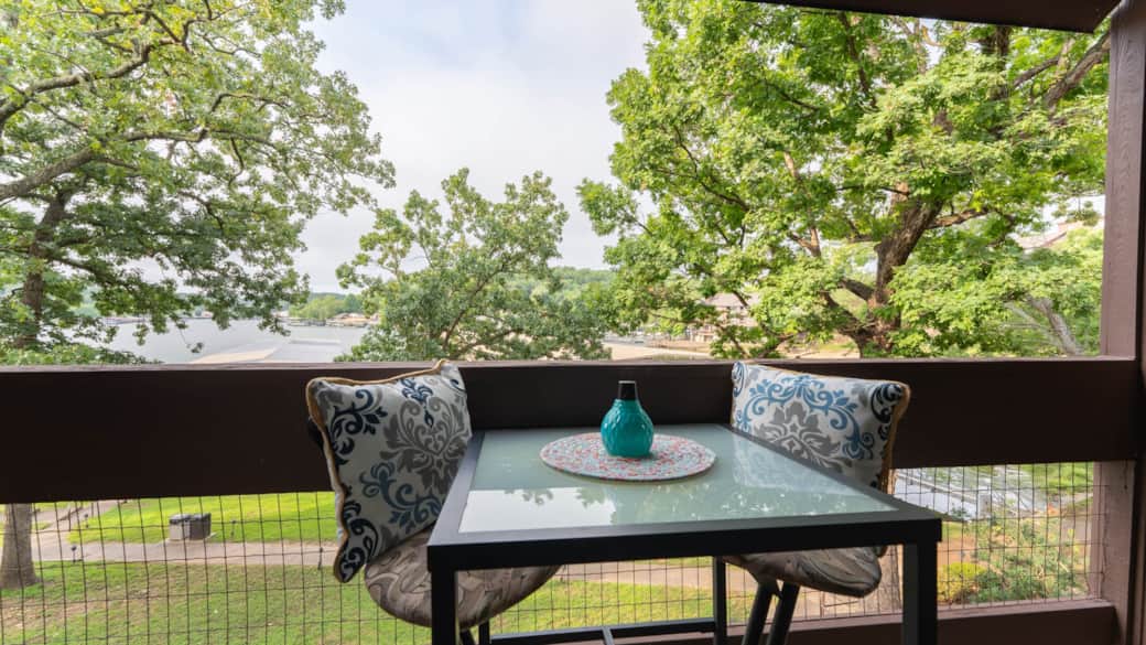 Start each day with a cup of coffee and stunning lake views.