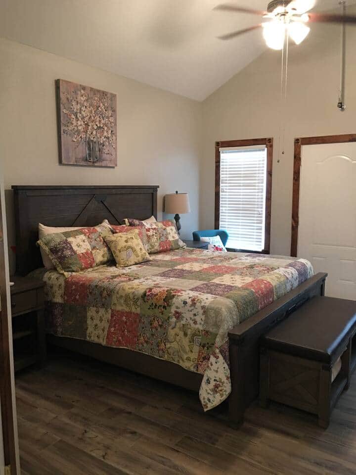 King bed with USB ports in the headboard. King bed with USB ports in the headboard.