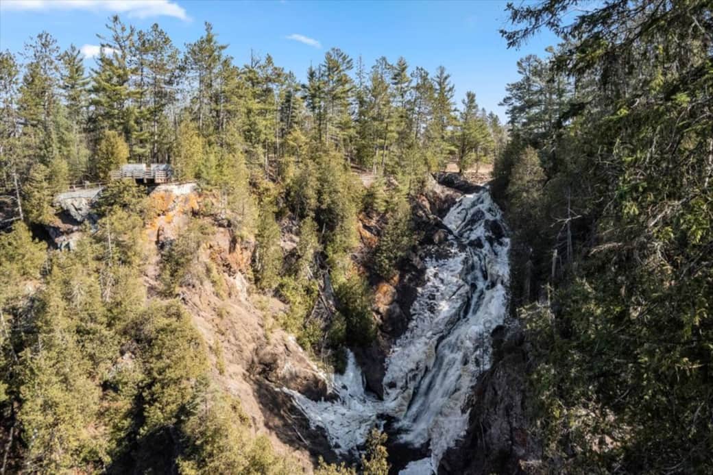 Two of the largest waterfall in the state of Wisconsin in Pattison state park and is only 8 miles from the home.