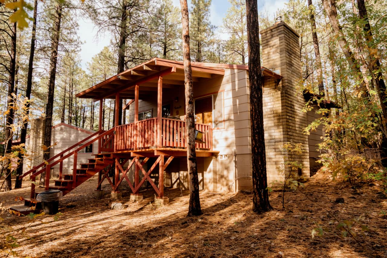 10 19 24NorthwoodResort Cabin#9 1