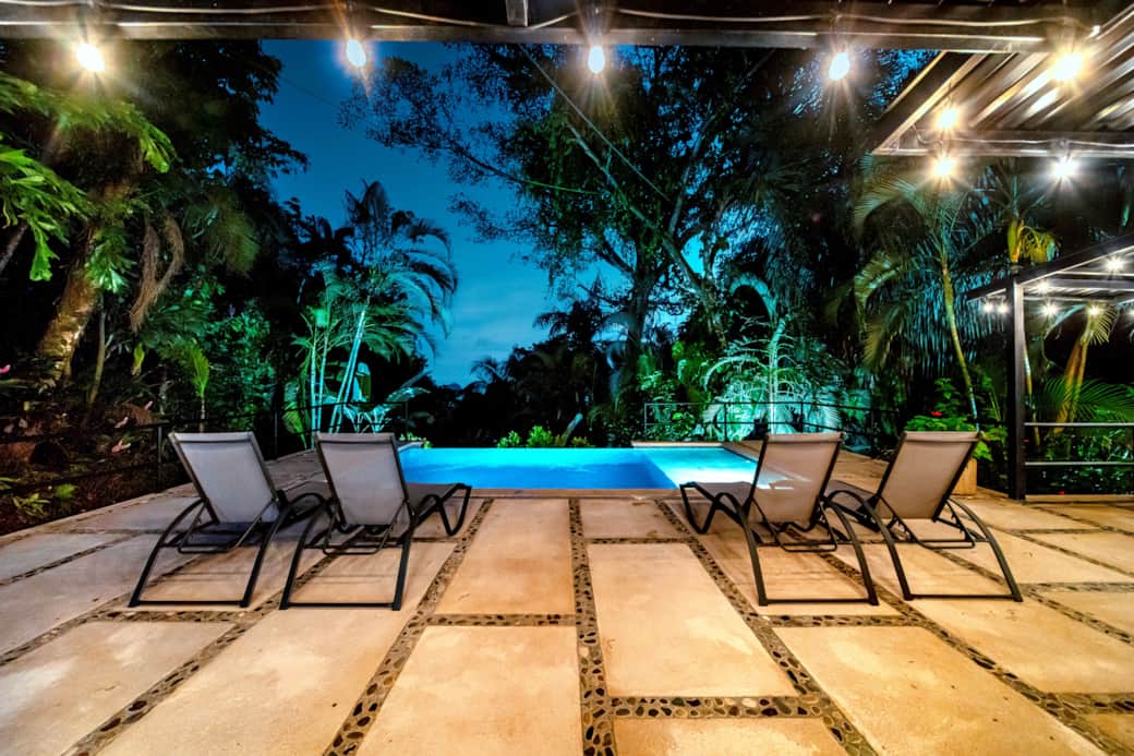 4 4