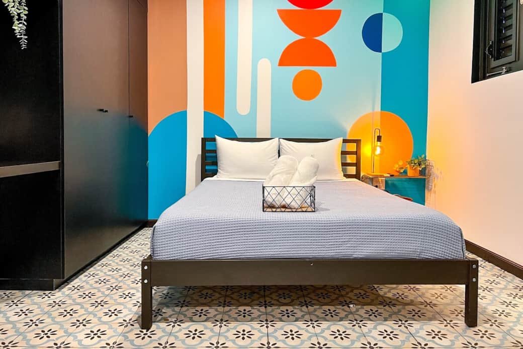 Unwind in our comfortable queen-size memory foam beds, designed to provide just the right level of firmness.