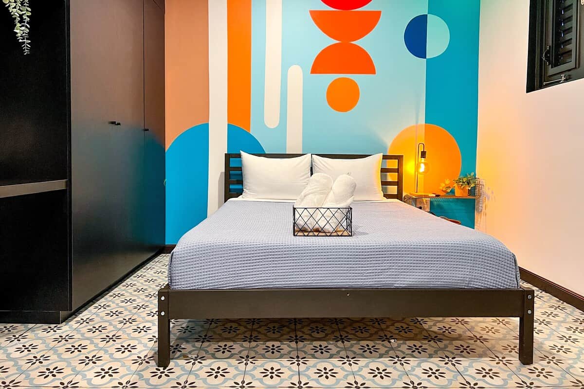 Unwind in our comfortable queen-size memory foam beds, designed to provide just the right level of firmness.