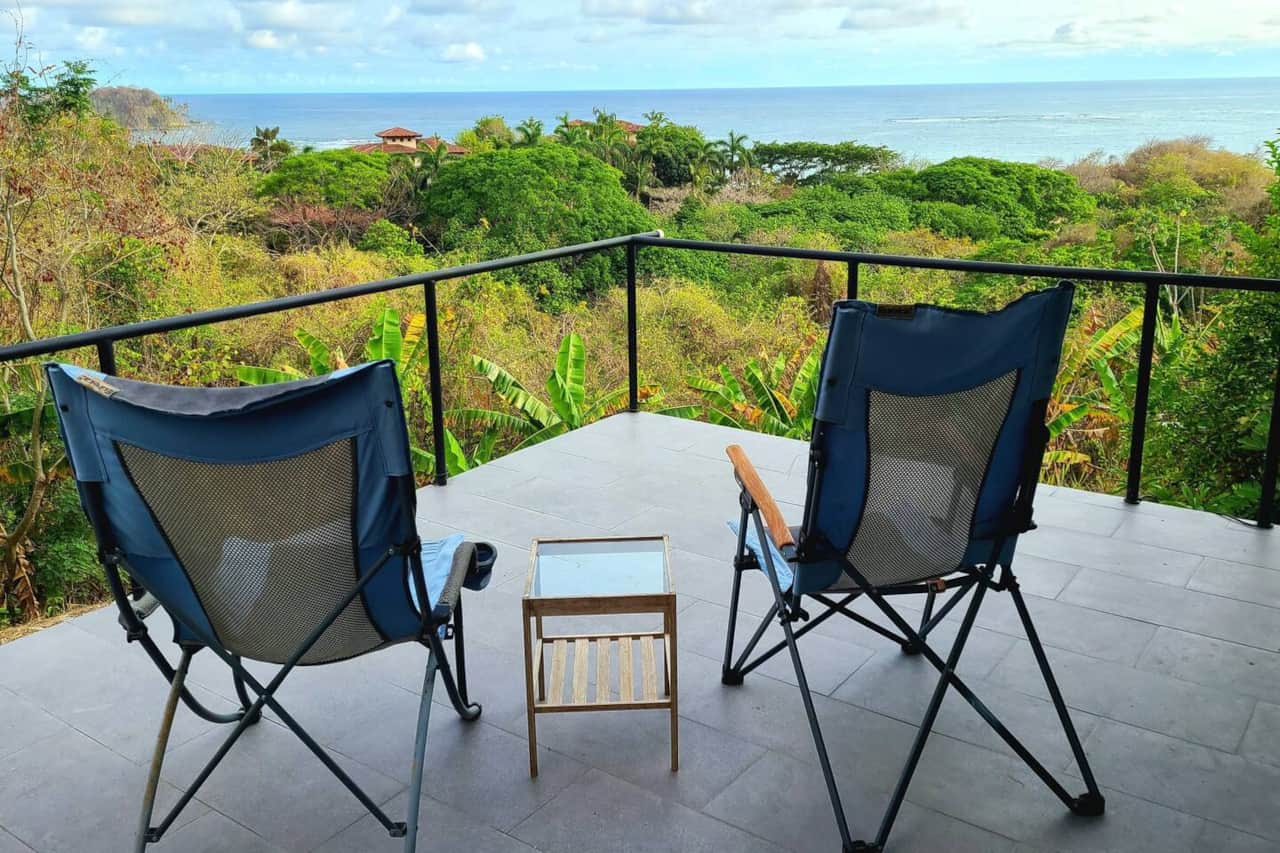 Upper deck offers unobstructed views over the valley and ocean below