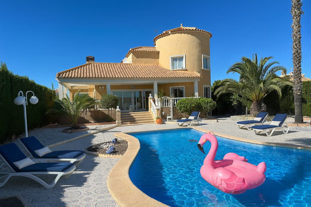 Private pool and gardens 