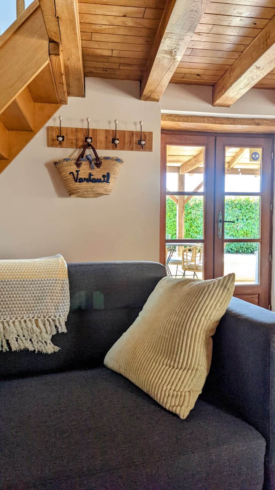 Living rom sofa and view to eating terrace.jpg