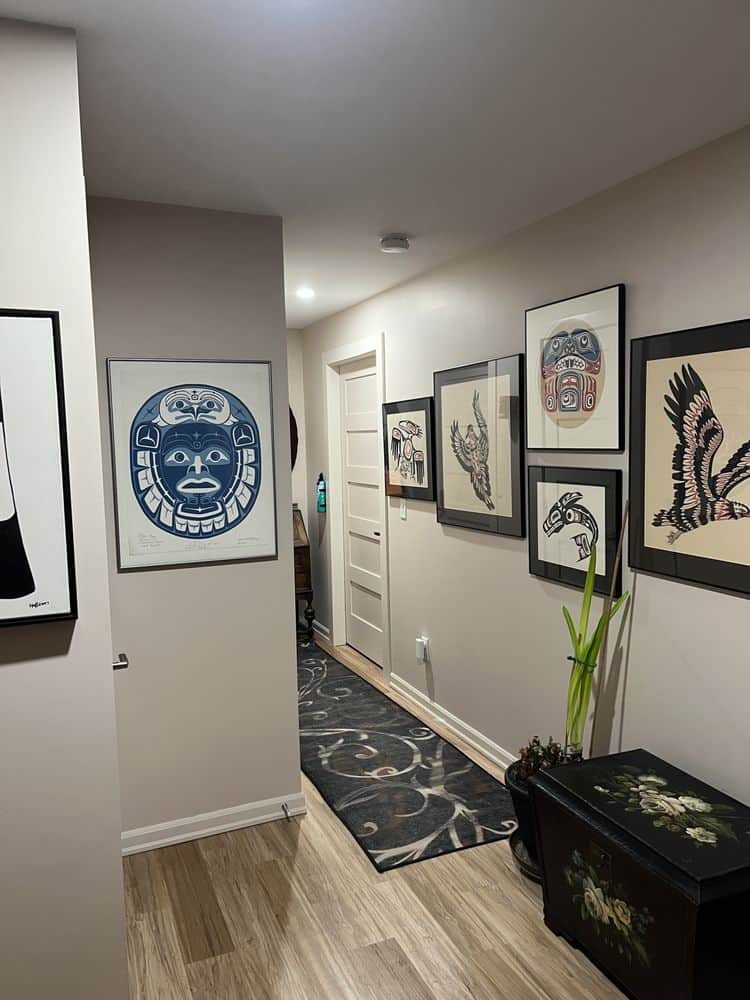 Hall to the 1940's bedroom