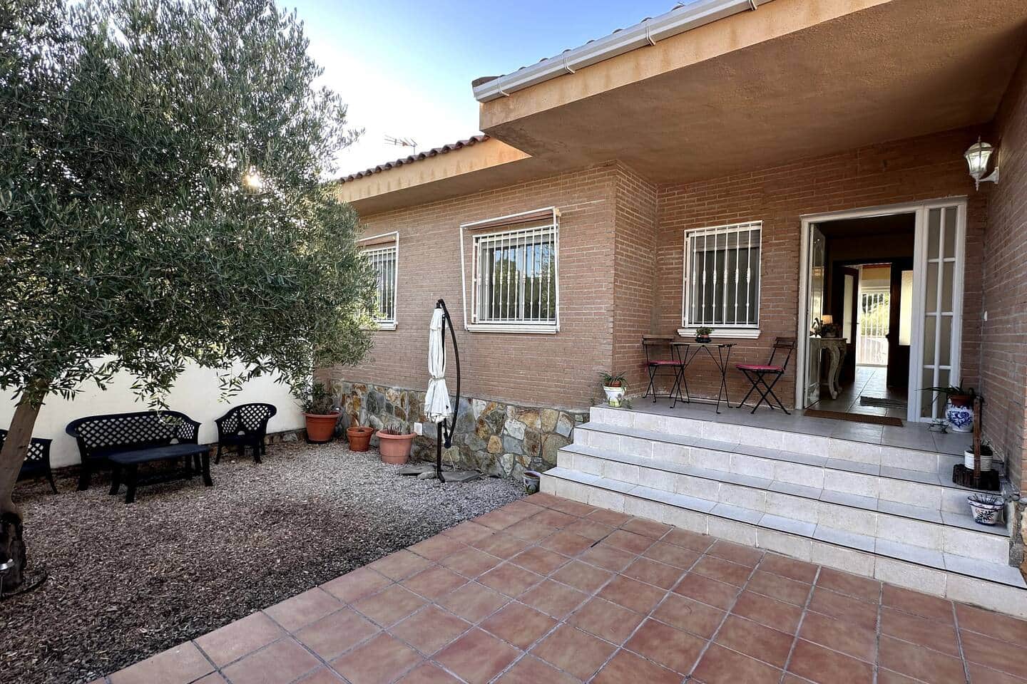 Chalet con piscina y tranquilidad — foto 4