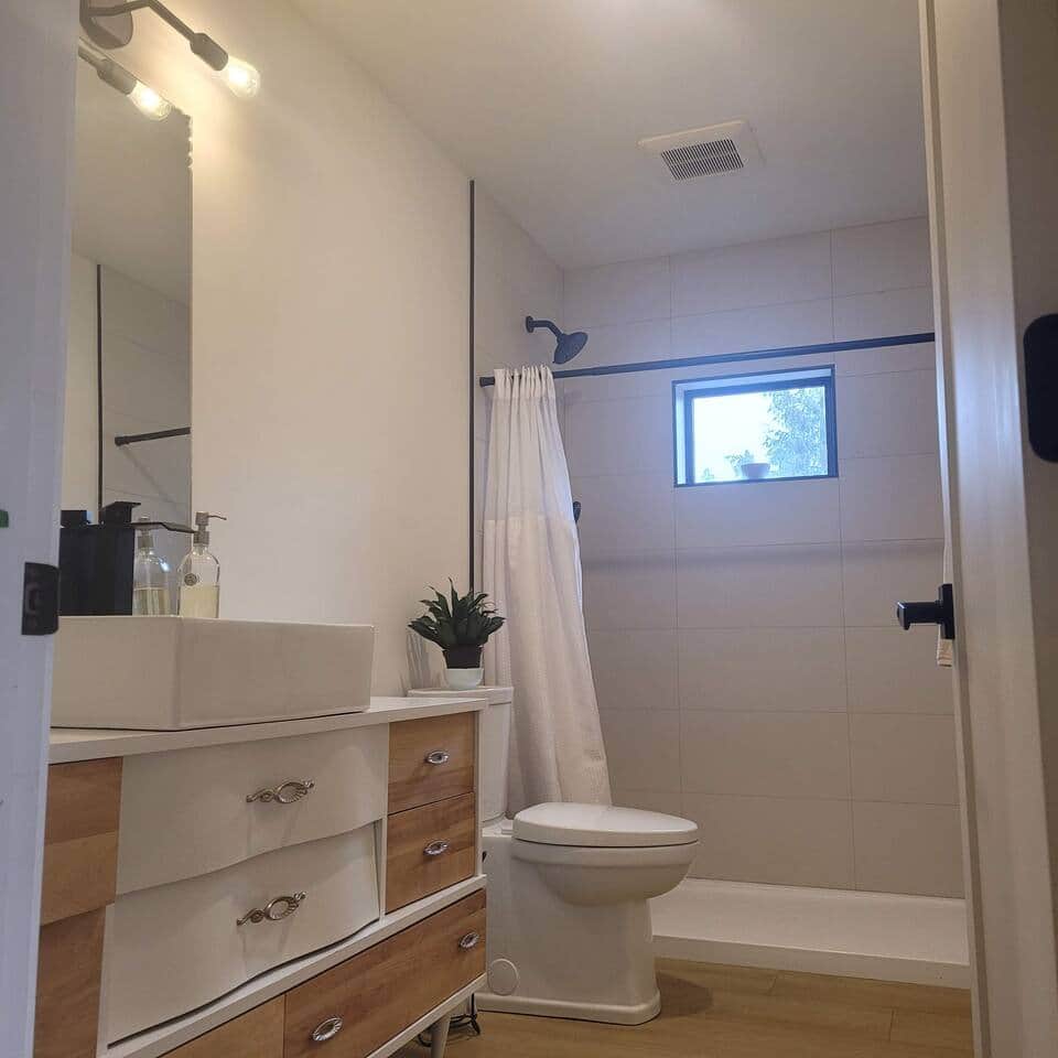 This is the bathroom across from the second bedroom.