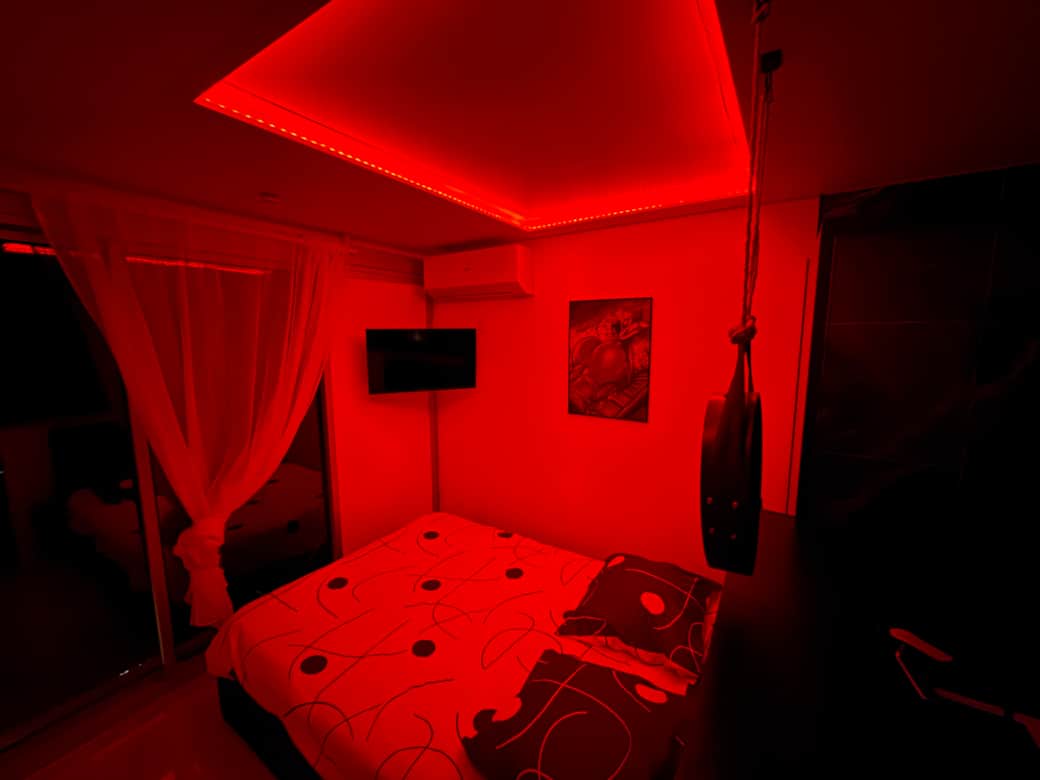 Lit LED rouges