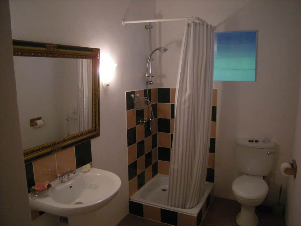 Badezimmer 01