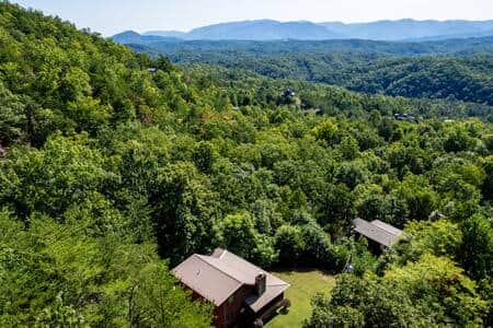 Located in a peaceful setting with few other cabins nearby, yet just 4 miles from Dollywood!