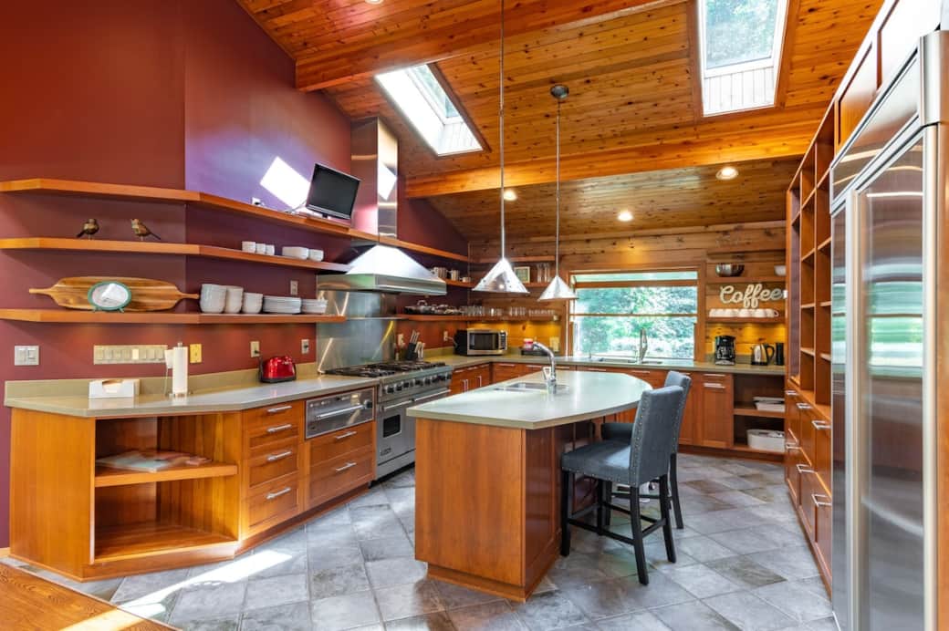 Expansive gourmet kitchen. Viking professional 6 burner gas stove with double ovens + warming drawer. Instant Pot and rice cooker available. Expansive gourmet kitchen. Viking professional 6 burner gas stove with double ovens + warming drawer. Instant Pot and rice cooker available.