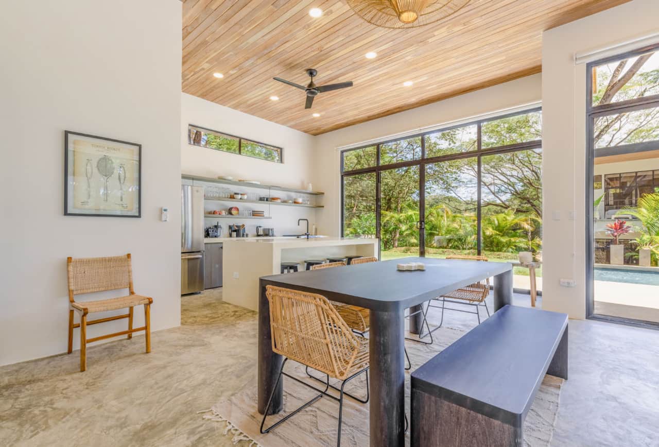 Kitchen and Dinning Area