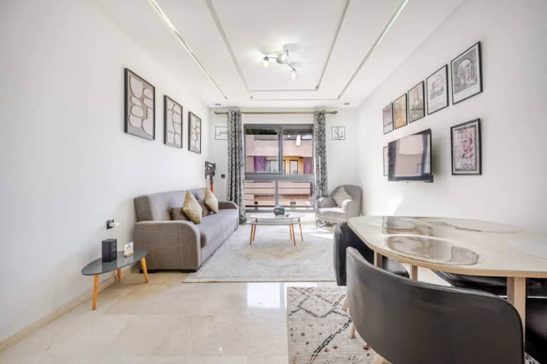 Bright & Stylish flat • Pool • Prime Location — photo 1
