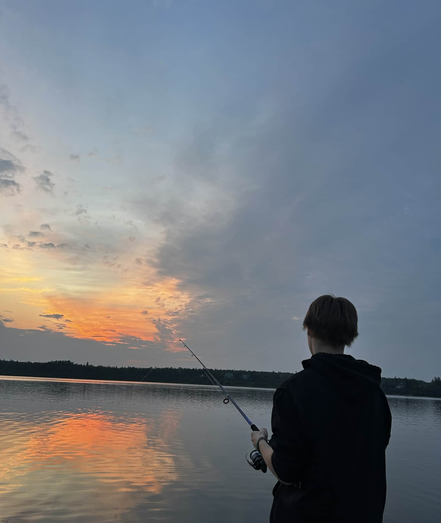 https://l.icdbcdn.com/oh/74039a2a-43cb-4bc3-a1c1-4a41abf708d1.jpg?w=2080-4