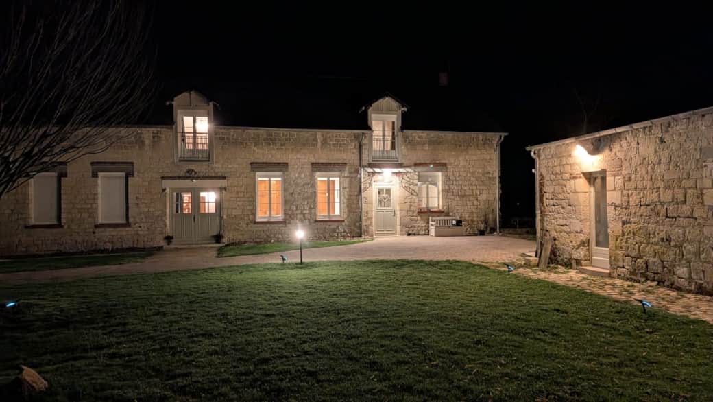 Le gîte - vue extérieure de nuit Le gîte - vue extérieure de nuit
